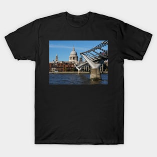 St Paul’s Cathedral and Millennium bridge T-Shirt